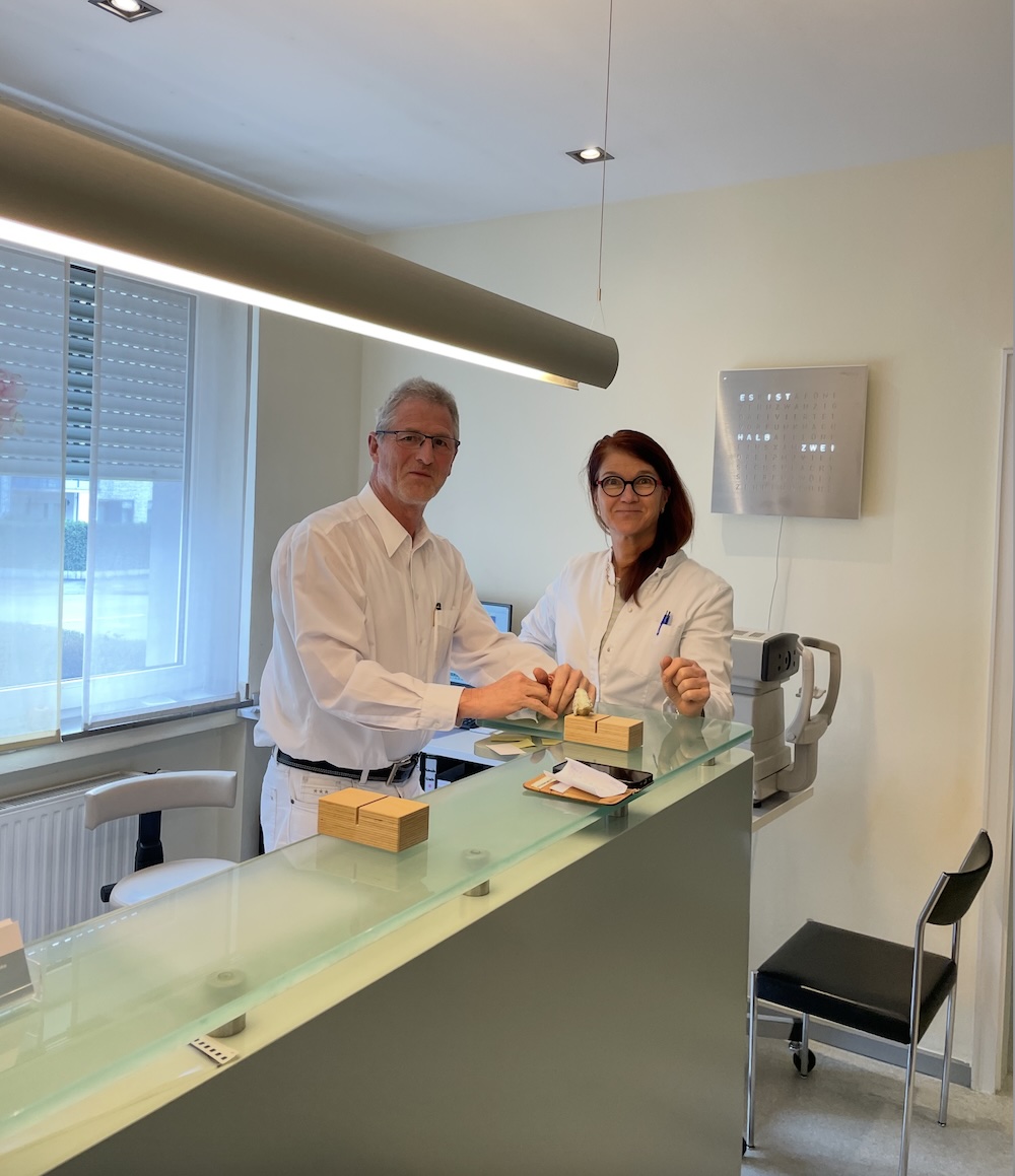 Augenarzt Dr. Carl Meinke und Augenärztin Dr. Christiane Meinke von links nach rechts
